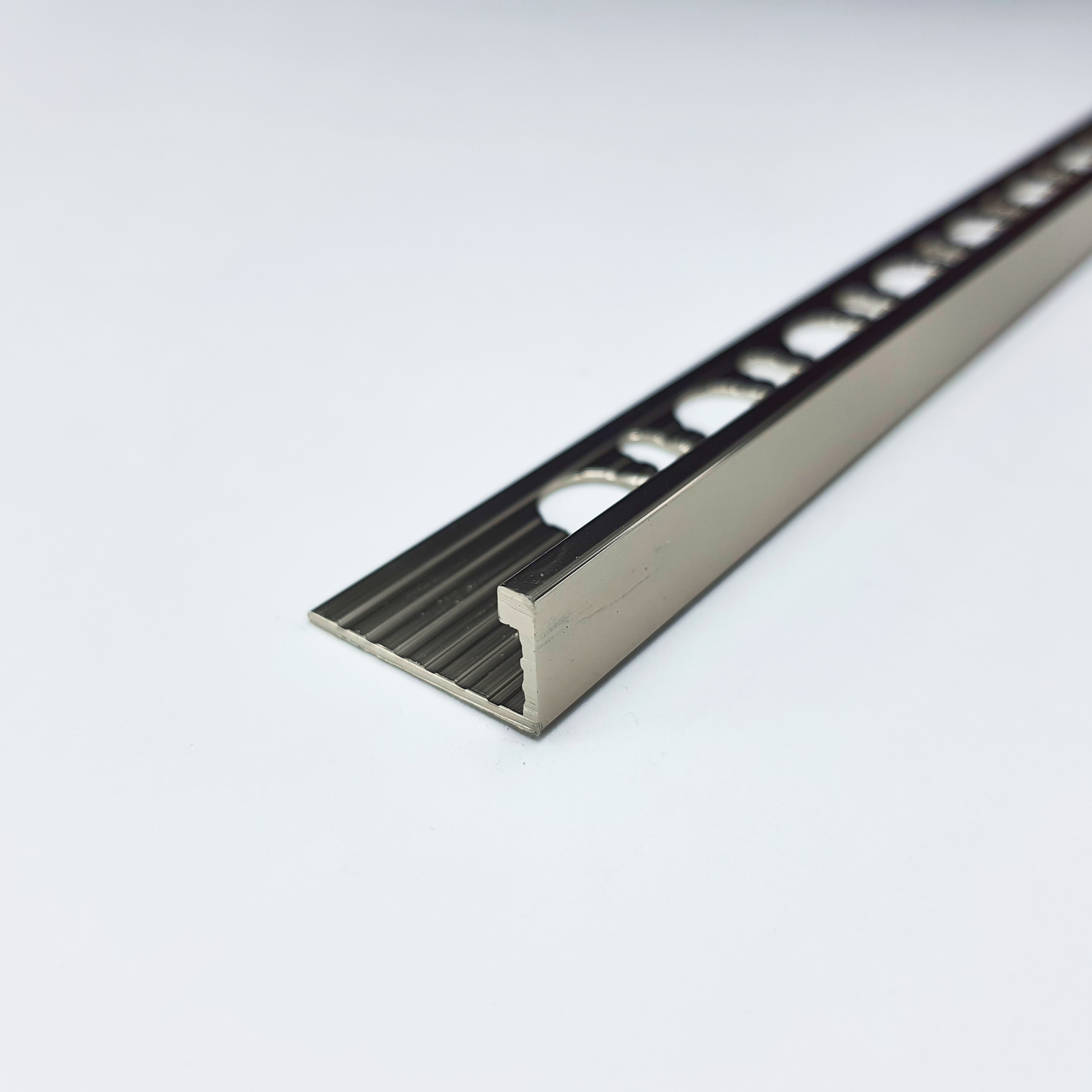 PTBT 08 L-образный профиль PROTERMINAL H= 08 мм, алюминий блестящий, цвет титан, длина 2700 мм