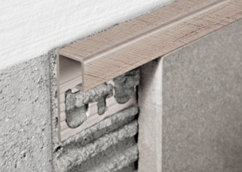 PJQTS 10 Профиль PROJOLLY SQUARE H= 10 мм, алюминий крацованный, цвет титан, длина 2700 мм