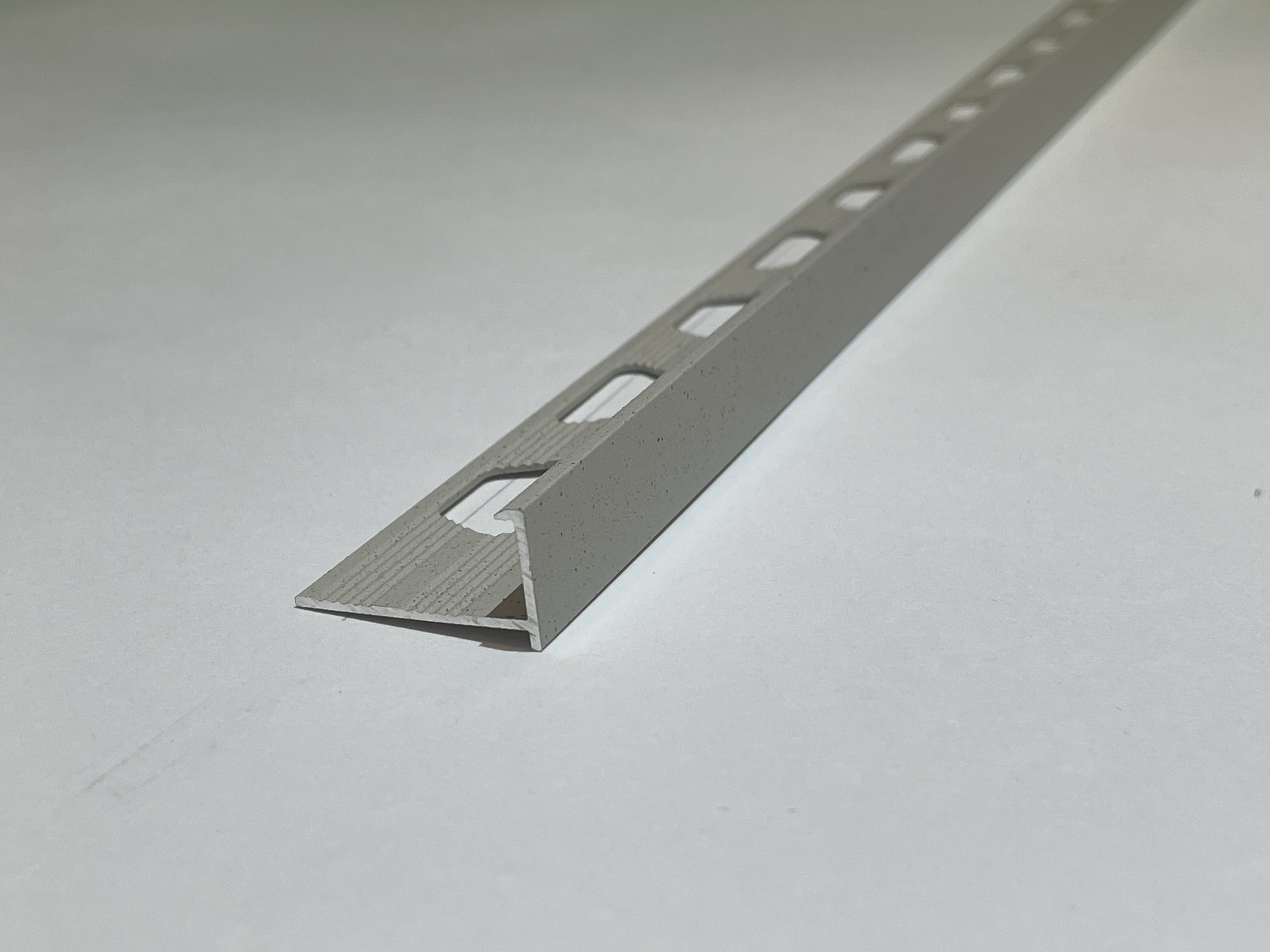 ПО-203 Г-профиль под плитку H= 12 мм, алюминий матовый, цвет бежевый муар, длина 2700 мм