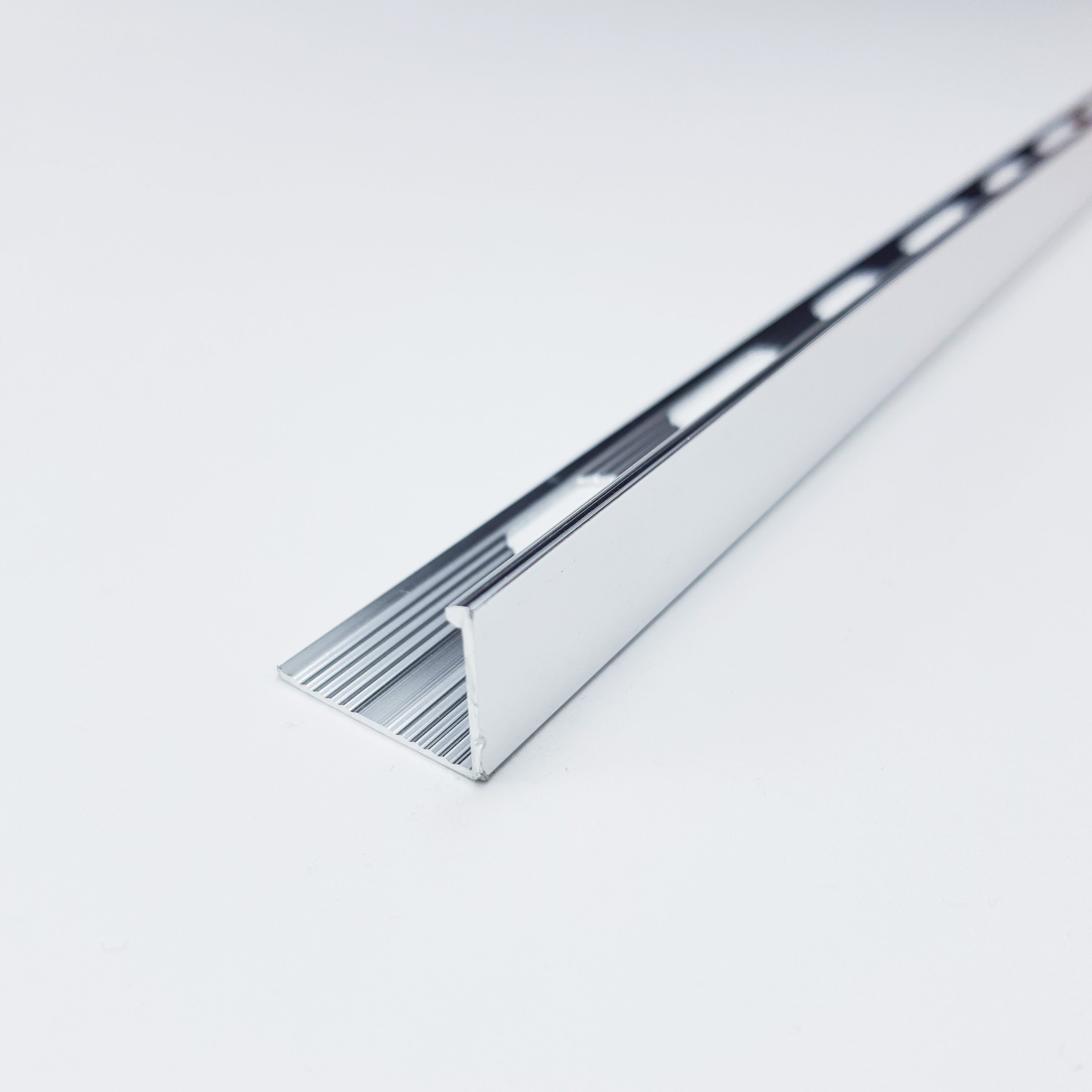 ПО-Г10.01 L-образный профиль для плитки до 10 мм, алюминий глянец, цвет серебро, длина 2700 мм