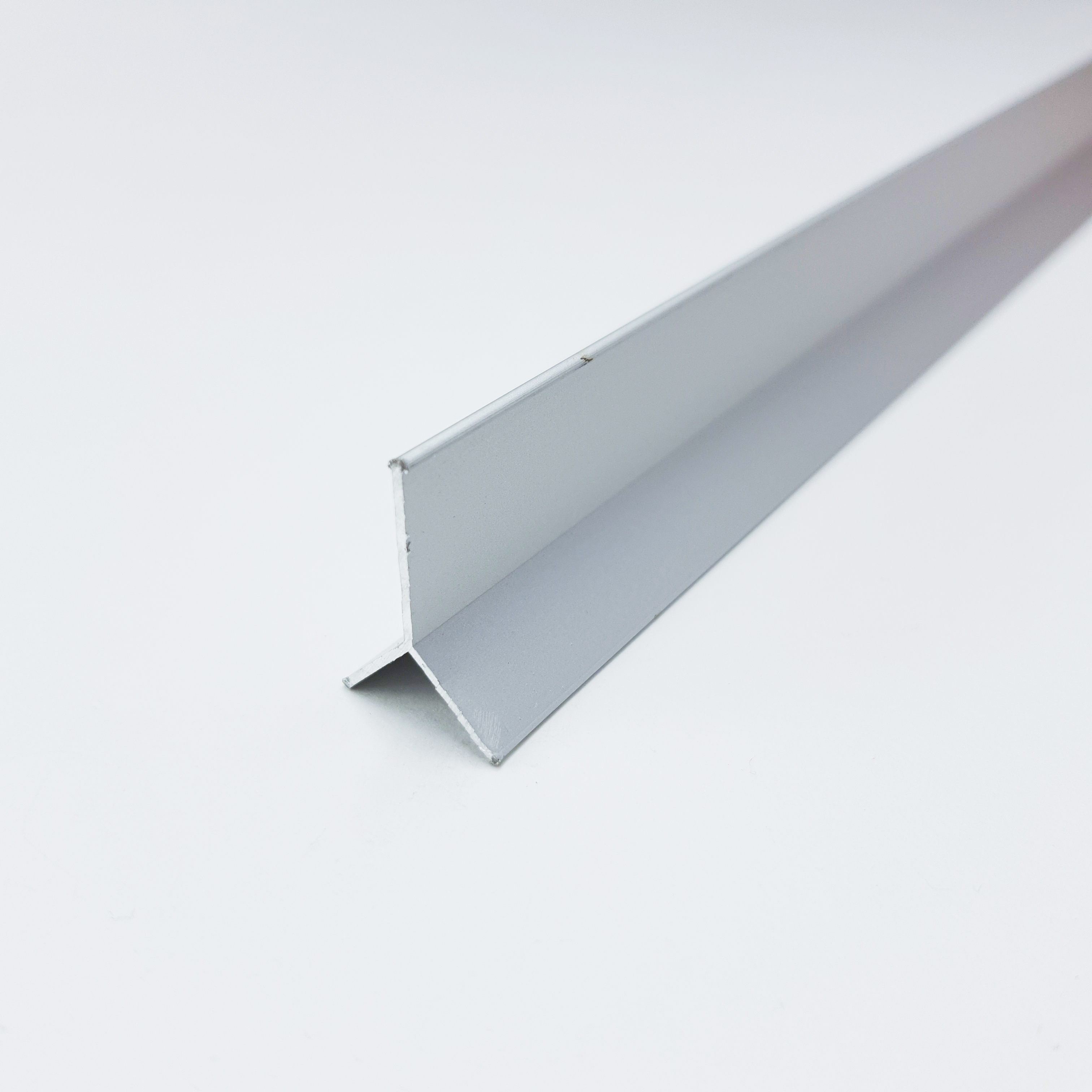 ПП 05-12.2700.01л Y-профиль для плитки до 12 мм, алюминий анодированный, цвет серебро, длина 2700 мм