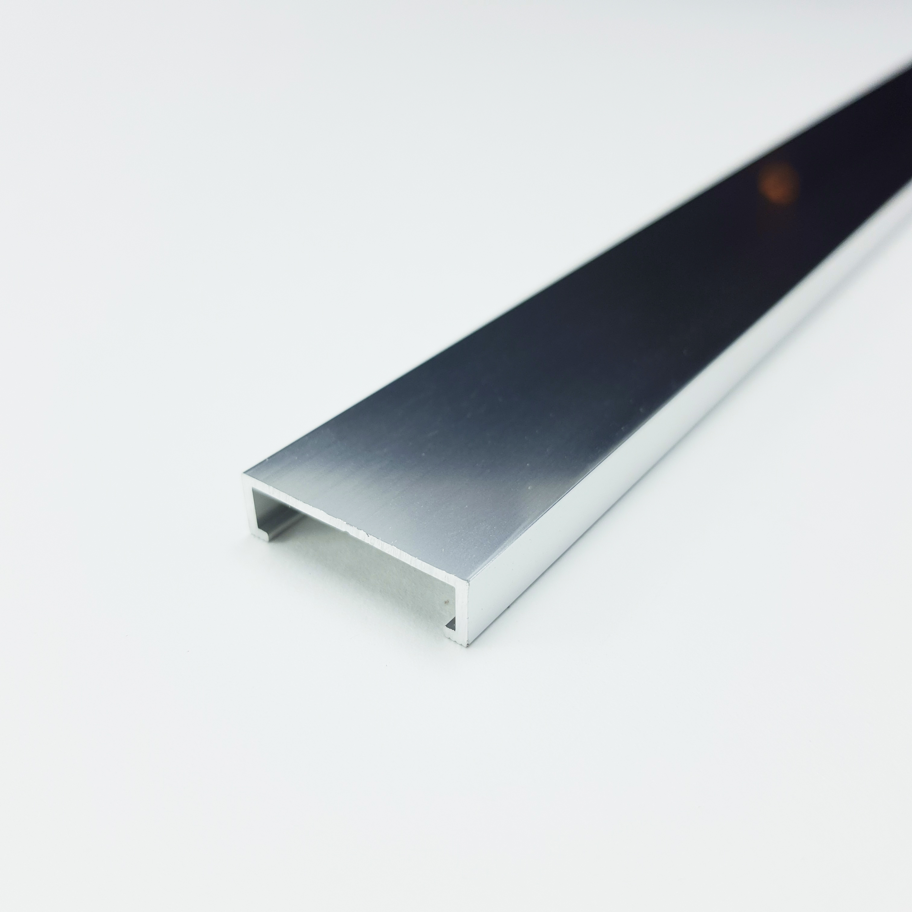 PLTPBC 25 П-образный профиль PROLISTEL P ALL H= 25 мм, алюминий блестящий, цвет хром, длина 2700 мм