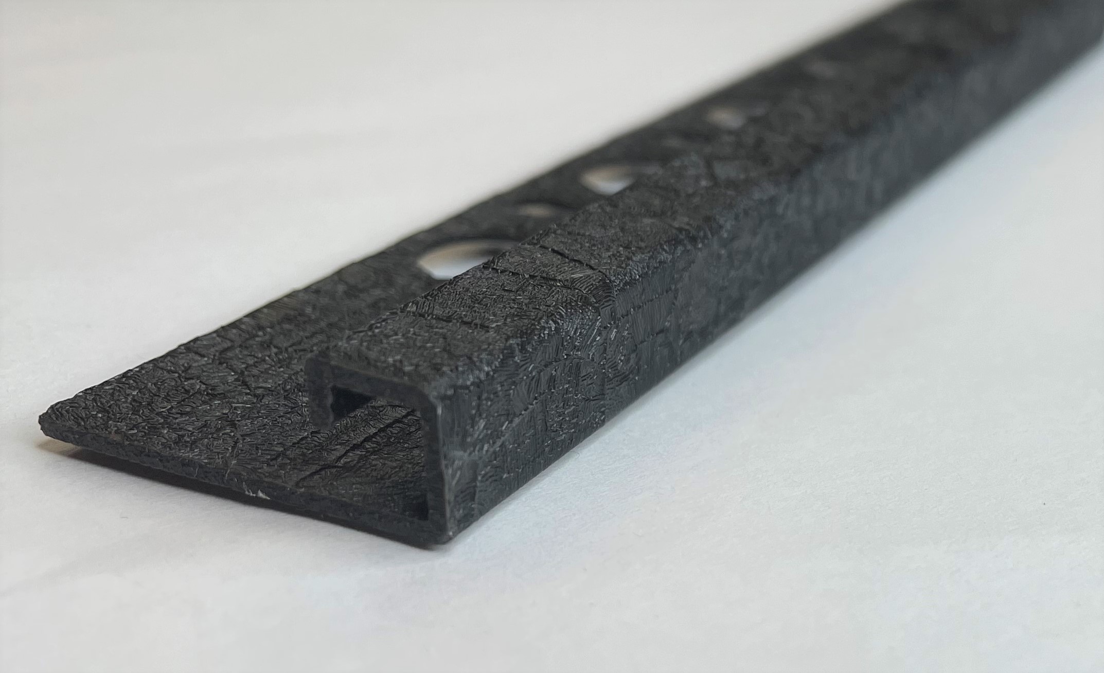 PJQA 08-CR Профиль для облицовок PROJOLLY SQUARE H= 8 мм, алюминий, цвет чёрный креп, длина 2700 мм