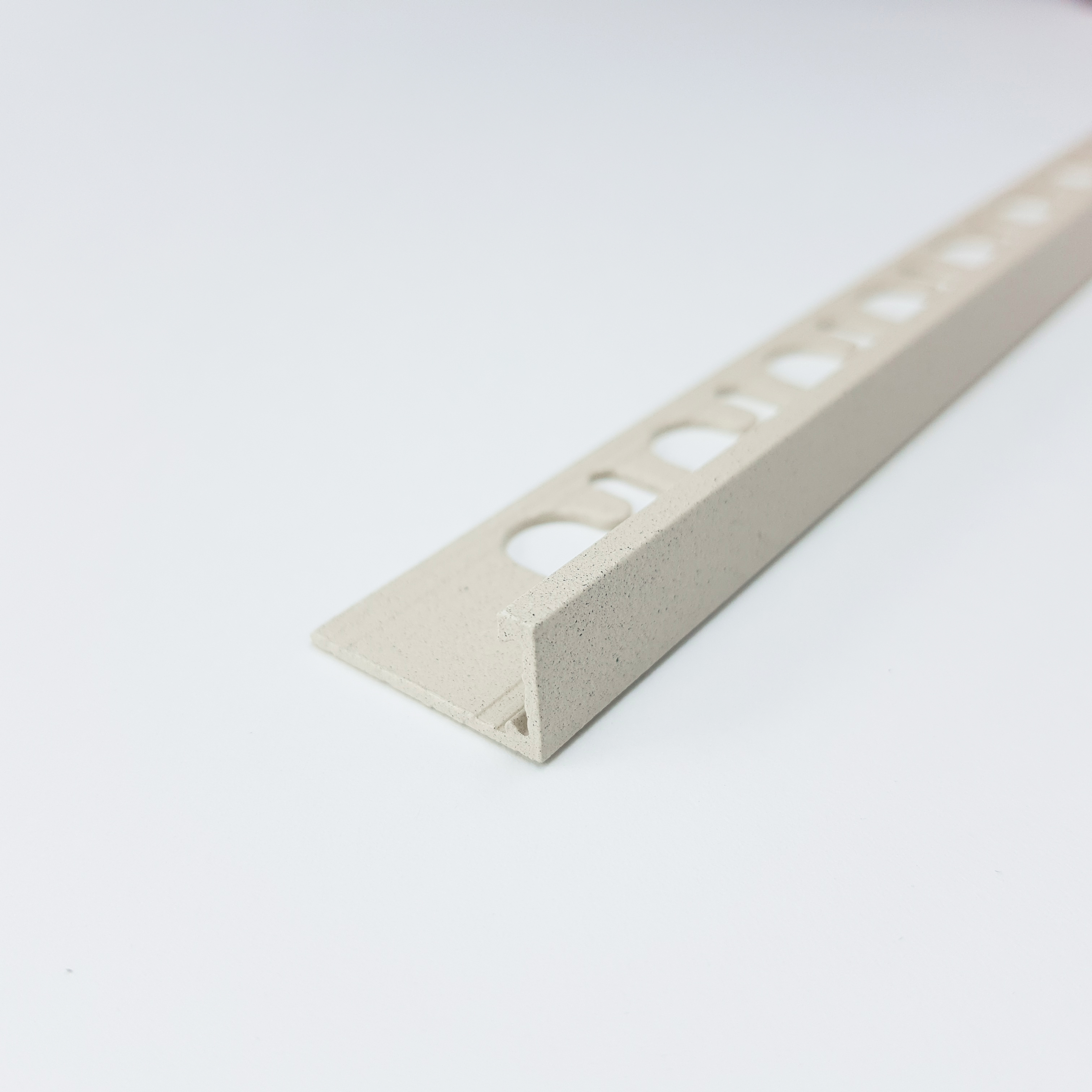 PTA 10-SL02 L-профиль PROTERMINAL STONE LINE H=10 мм, алюминий, цвет кремовый, длина 2700 мм