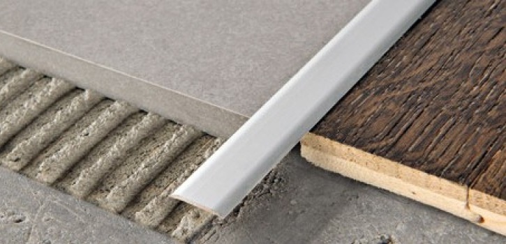 PCRAA 14PTA Полоса-профиль самоклеящийся PROCOVER 14PT 14 мм, алюм анод, цвет серебро, длина 2700 мм