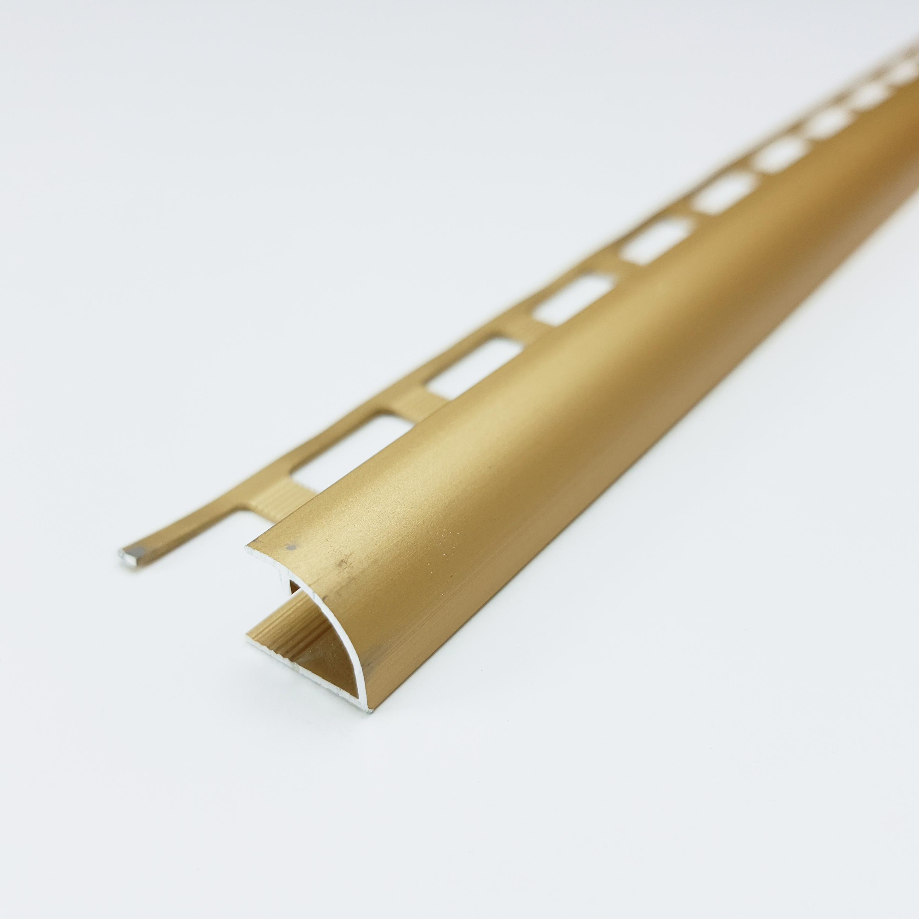 ПК 03-7.2700.02л Профиль 1/4 круга для плитки до 7 мм, алюминий анодиров, цвет золото, длина 2700 мм