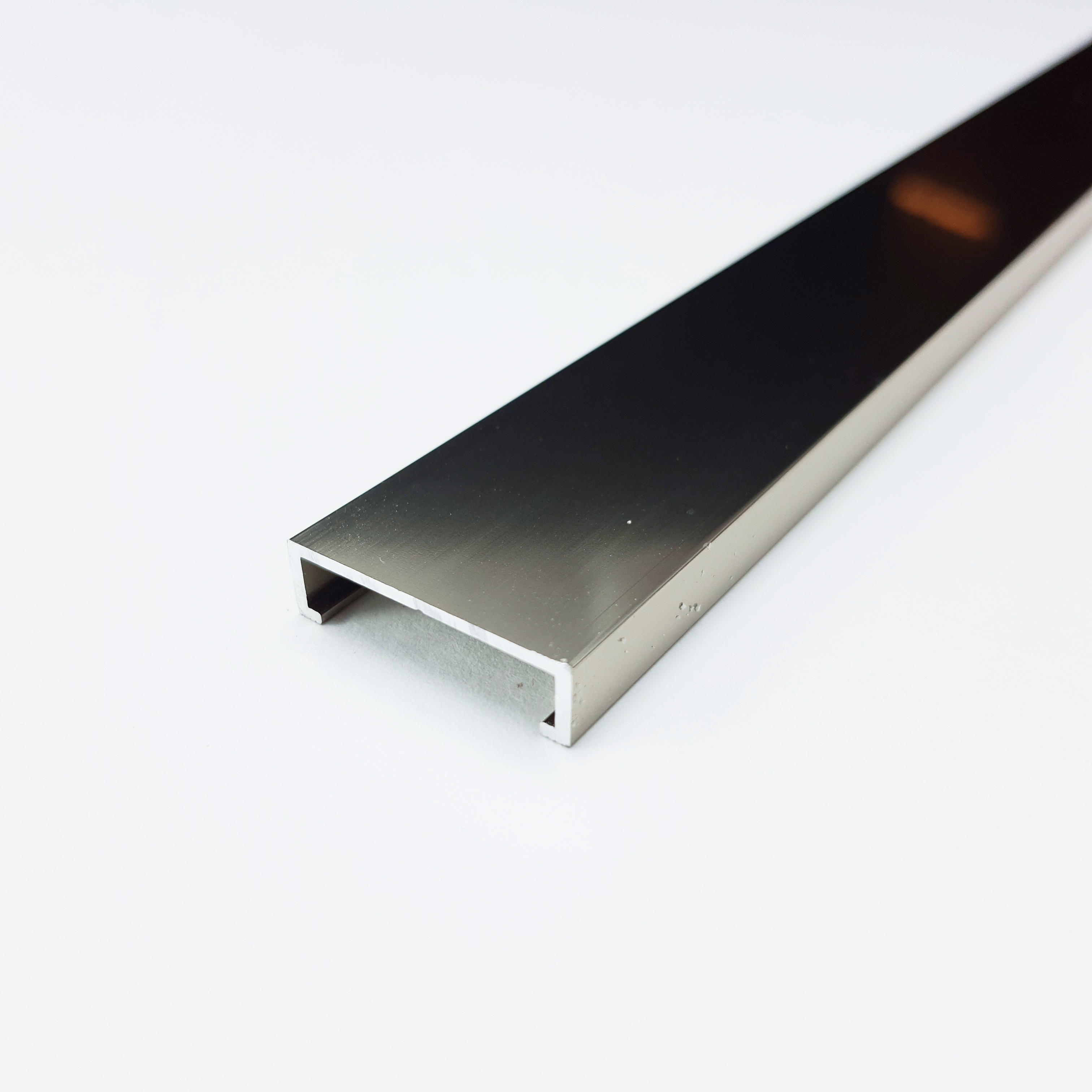 PLTPBT 25 П-образный профиль PROLISTEL P ALL H= 25 мм, алюминий блестящий, цвет титан, длина 2700 мм