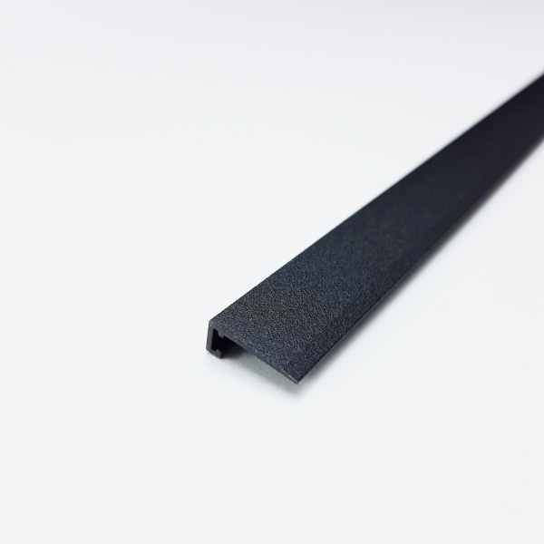 Апл 01.2700.15 Антиплинтус 5,9х16 мм, алюминий окрашенный, цвет чёрный, длина 2700 мм