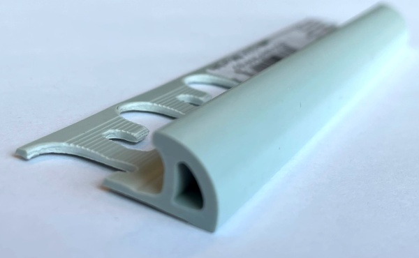 PJ06-02 - Профиль PROJOLLY H= 06 мм, ПВХ окрашенный, цвет светло-серый, длина 2700 мм